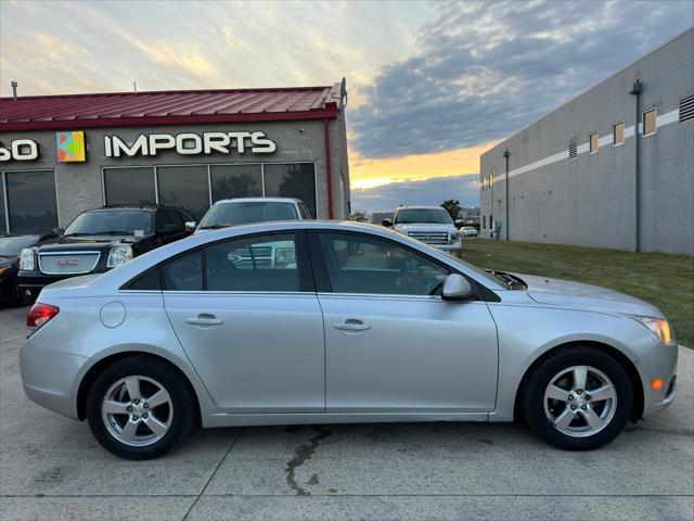 used 2014 Chevrolet Cruze car, priced at $4,000