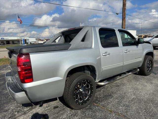 used 2010 Chevrolet Avalanche car, priced at $9,350