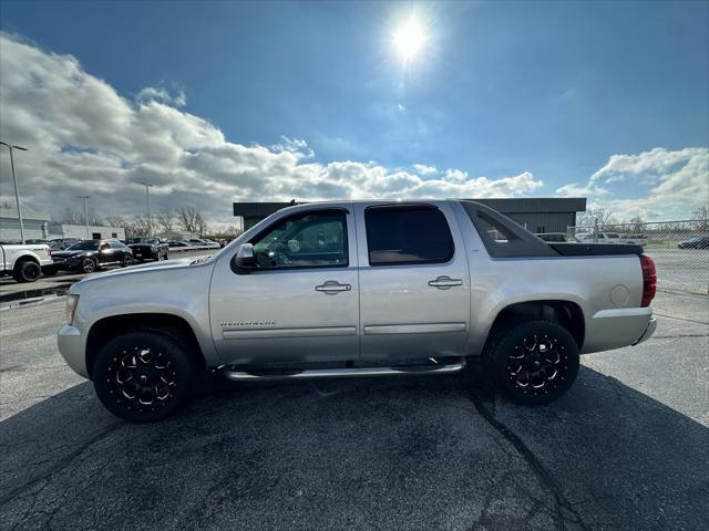 used 2010 Chevrolet Avalanche car, priced at $9,350