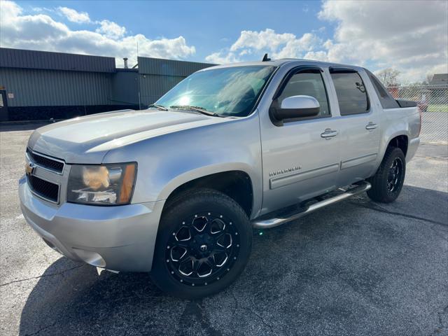 used 2010 Chevrolet Avalanche car, priced at $9,350