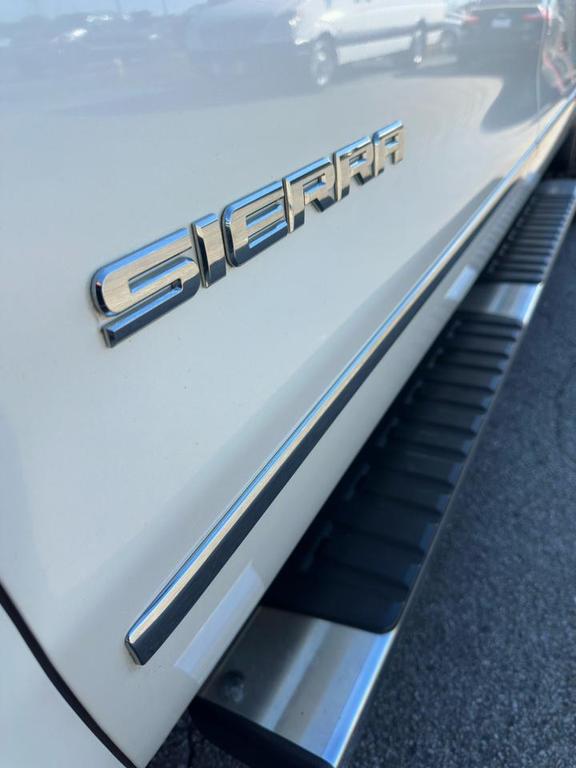 used 2014 GMC Sierra 1500 car, priced at $17,500