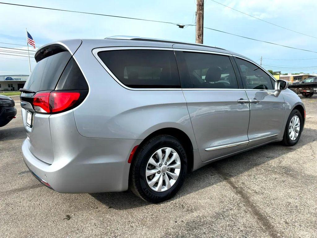 used 2018 Chrysler Pacifica car, priced at $10,150