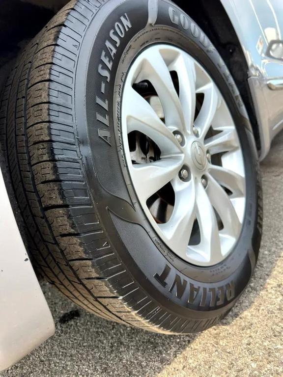used 2018 Chrysler Pacifica car, priced at $10,150