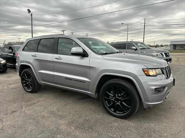 used 2017 Jeep Grand Cherokee car, priced at $12,998