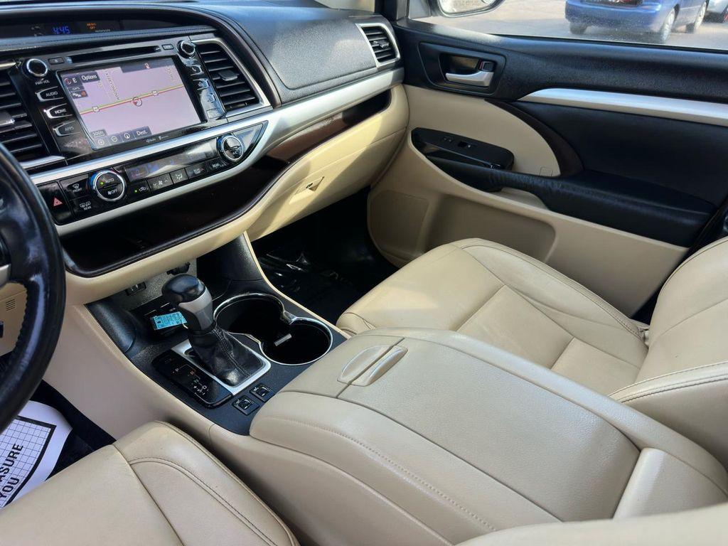 used 2015 Toyota Highlander car, priced at $13,900