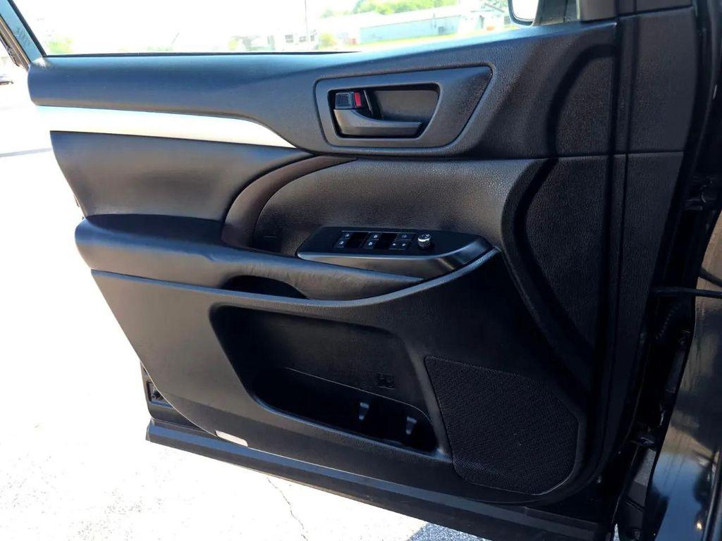 used 2018 Toyota Highlander car, priced at $17,500
