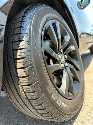 used 2020 Land Rover Discovery car, priced at $18,000