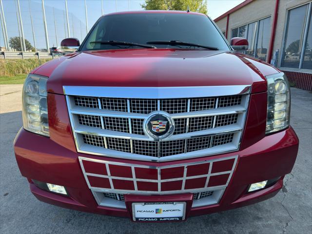 used 2013 Cadillac Escalade car, priced at $18,900