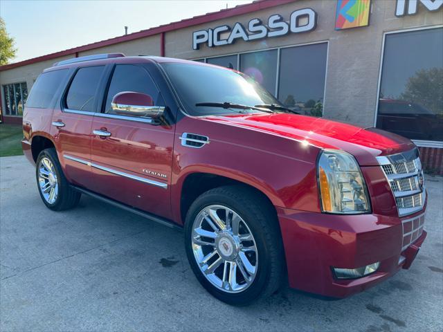 used 2013 Cadillac Escalade car, priced at $18,900