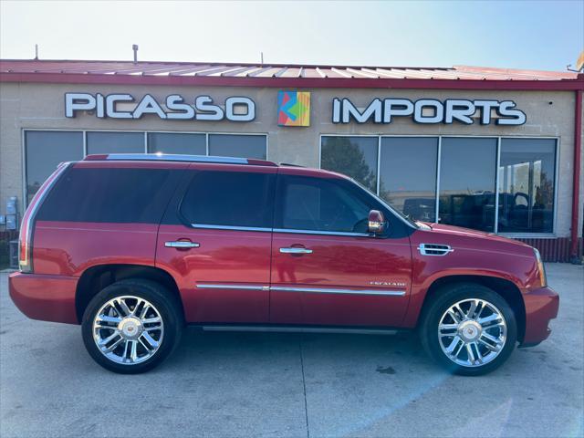 used 2013 Cadillac Escalade car, priced at $18,900