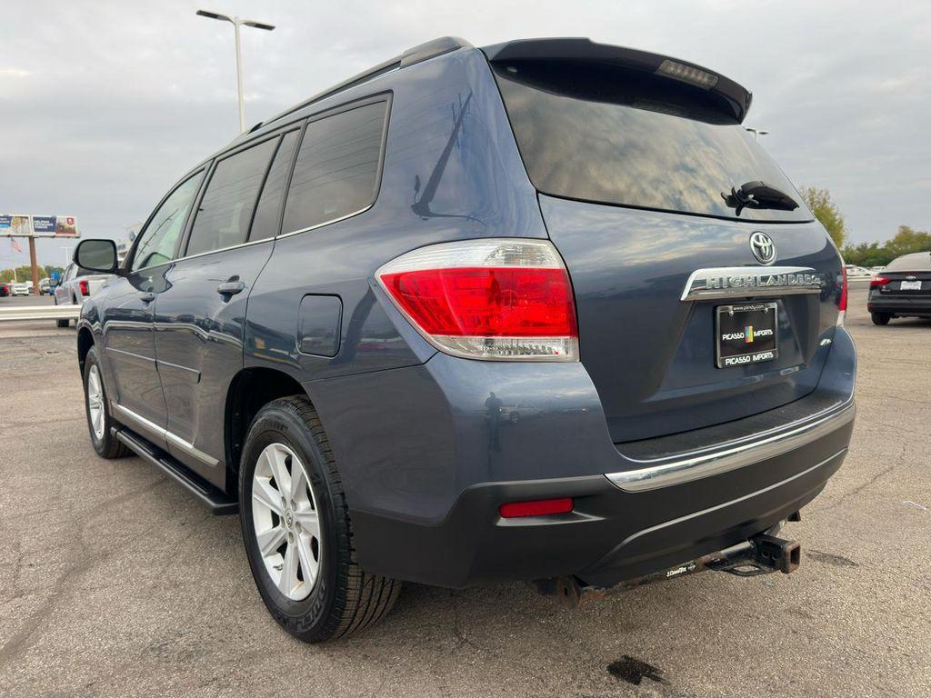 used 2013 Toyota Highlander car, priced at $10,795