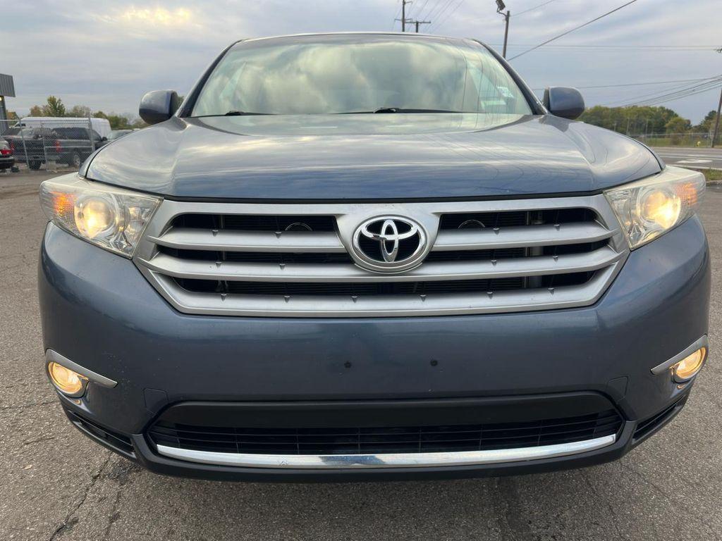 used 2013 Toyota Highlander car, priced at $10,795