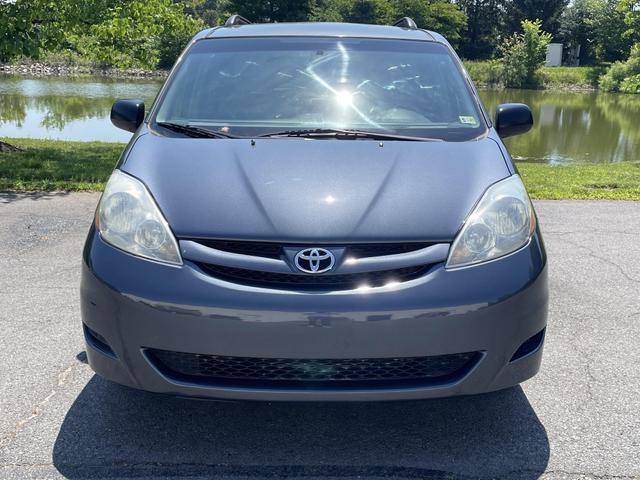 used 2006 Toyota Sienna car, priced at $5,495