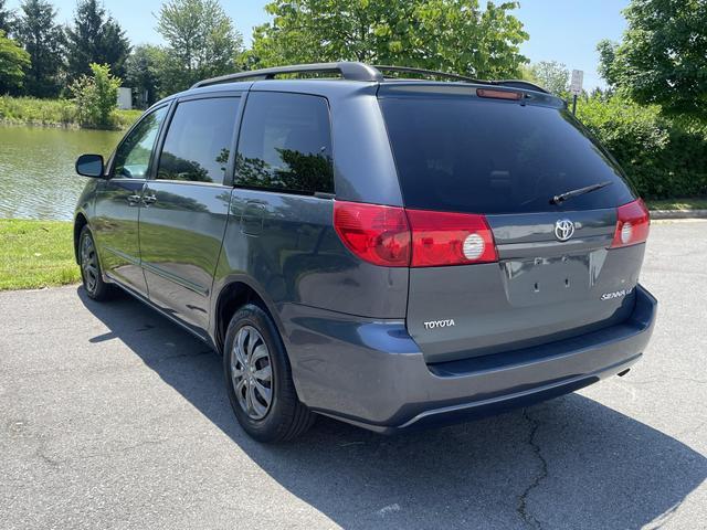 used 2006 Toyota Sienna car, priced at $5,495