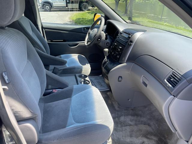 used 2006 Toyota Sienna car, priced at $5,495