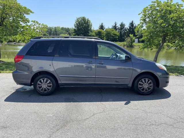 used 2006 Toyota Sienna car, priced at $5,495