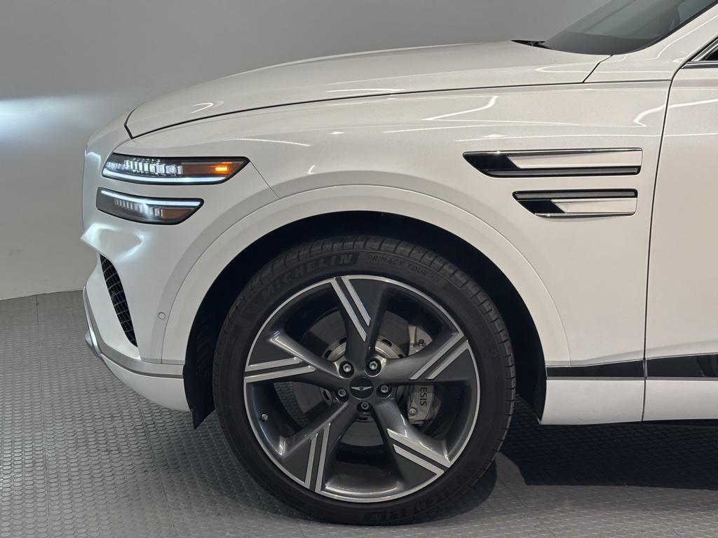 used 2025 Genesis GV80 car, priced at $59,981