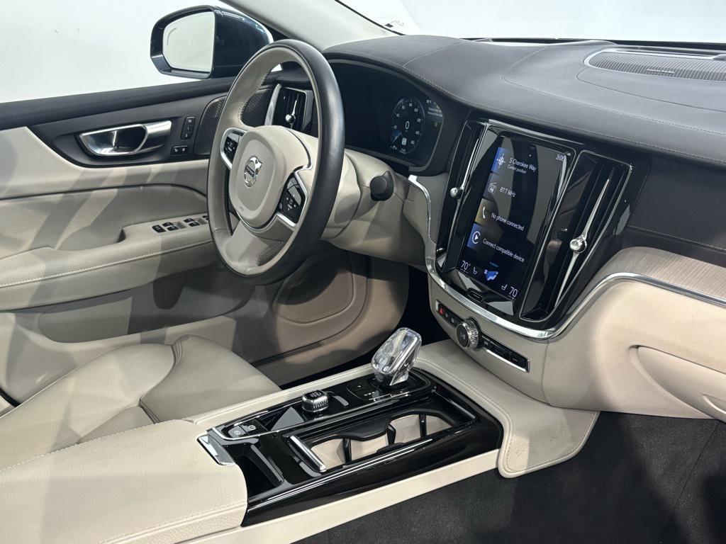 used 2022 Volvo S60 Recharge Plug-In Hybrid car, priced at $26,981