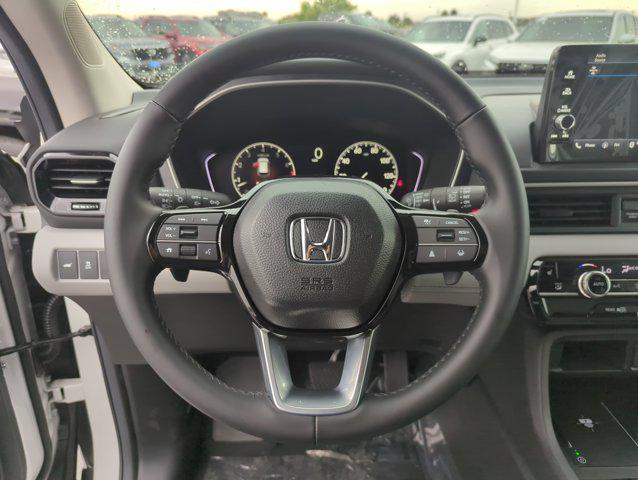 new 2025 Honda Pilot car, priced at $48,255