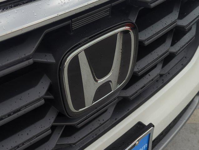 new 2025 Honda Pilot car, priced at $48,255