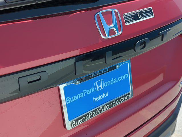 new 2025 Honda Pilot car, priced at $49,405