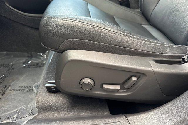 used 2024 Volvo XC40 car, priced at $23,496