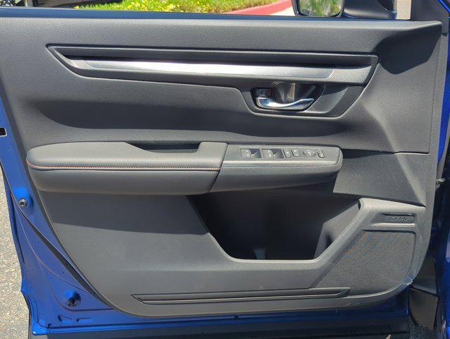 new 2025 Honda CR-V Hybrid car, priced at $38,000
