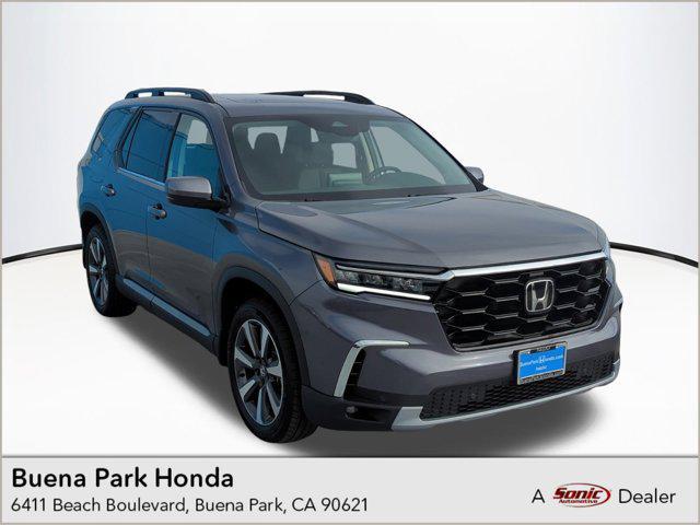 new 2025 Honda Pilot car, priced at $48,895