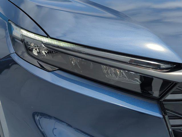 new 2026 Honda CR-V Hybrid car, priced at $40,120