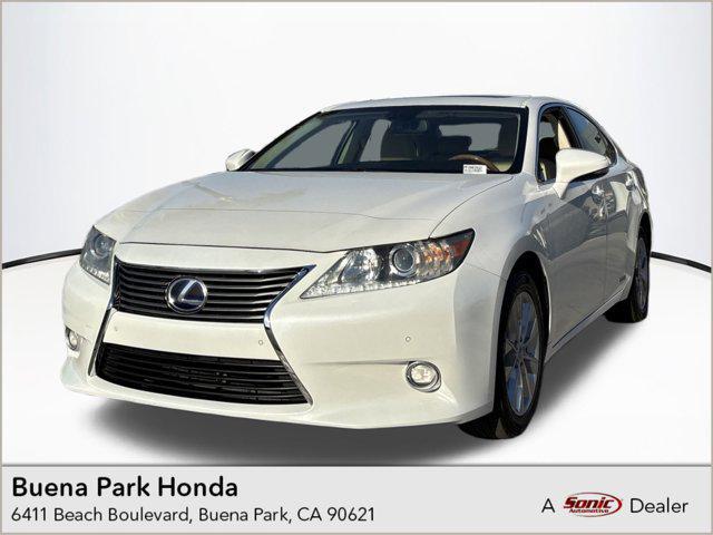 used 2015 Lexus ES 300h car, priced at $13,999