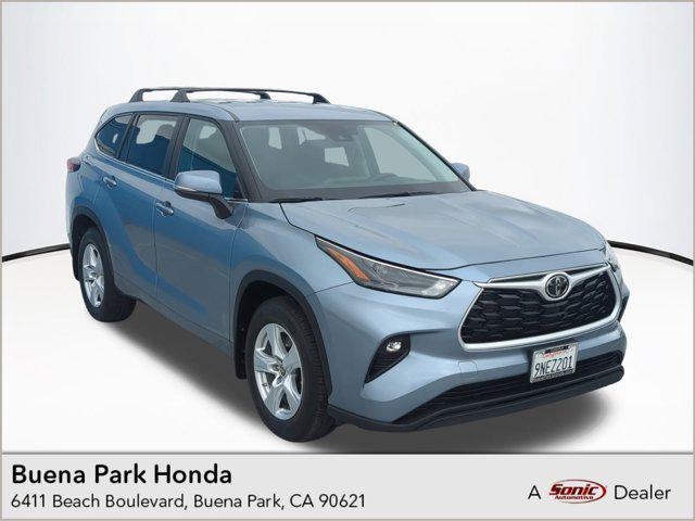 used 2024 Toyota Highlander car, priced at $38,999