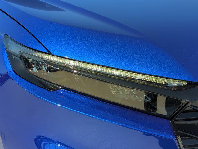 new 2025 Honda CR-V Hybrid car, priced at $39,500