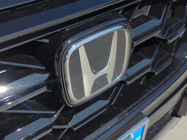 new 2025 Honda CR-V Hybrid car, priced at $39,045