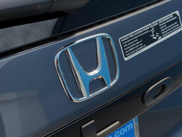 new 2025 Honda Pilot car, priced at $48,950