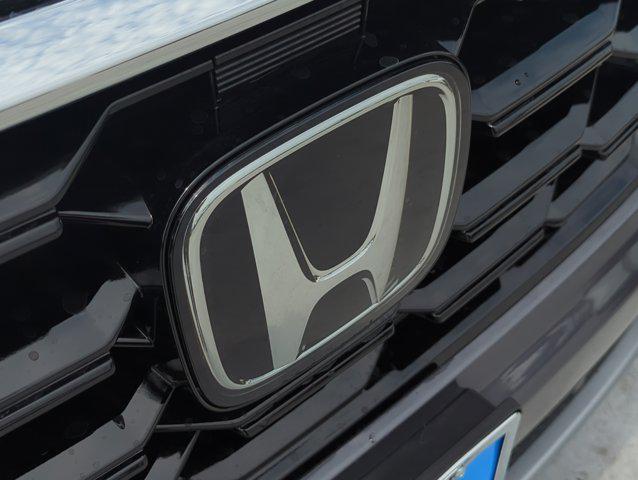 new 2025 Honda Pilot car, priced at $48,950