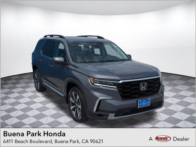 new 2025 Honda Pilot car, priced at $48,950