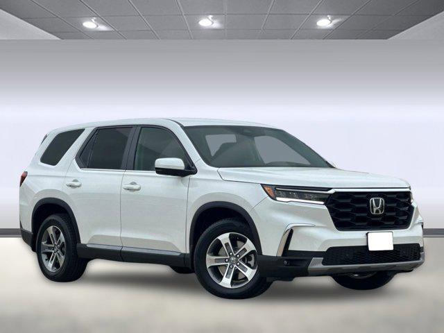 new 2025 Honda Pilot car, priced at $47,550