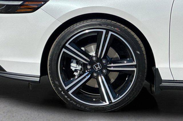 new 2025 Honda Accord Hybrid car, priced at $35,260
