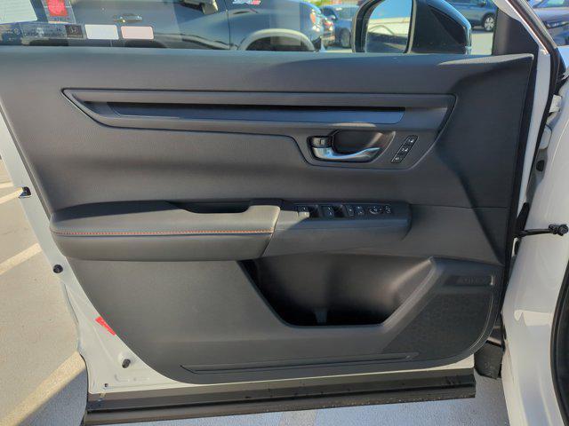 new 2025 Honda CR-V Hybrid car, priced at $41,000