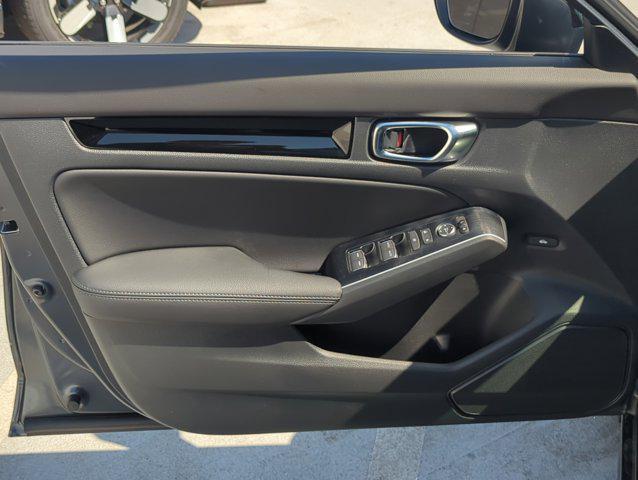 new 2025 Honda Civic Hybrid car, priced at $33,100