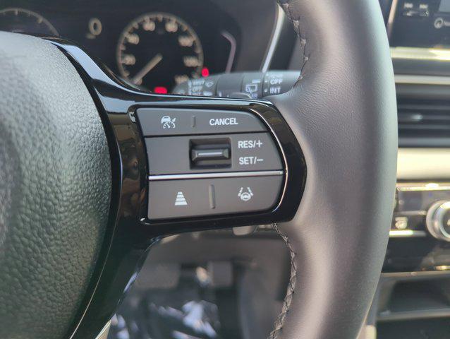 new 2025 Honda Pilot car, priced at $48,950