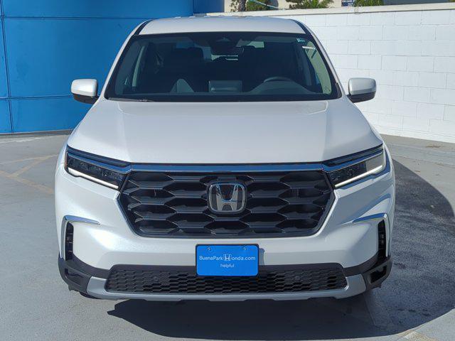 new 2025 Honda Pilot car, priced at $47,305