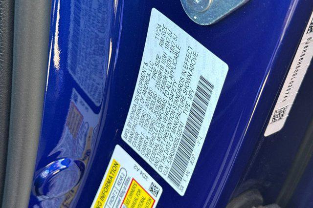 new 2025 Honda CR-V Hybrid car, priced at $37,955