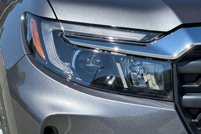 new 2025 Honda Ridgeline car, priced at $44,430