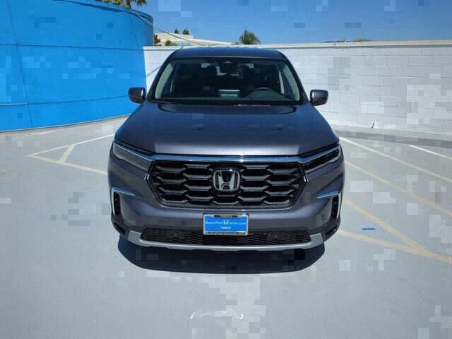 new 2025 Honda Pilot car, priced at $44,595