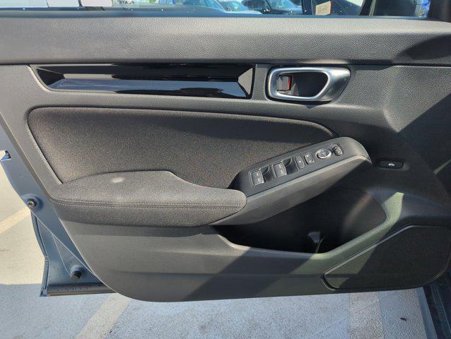 new 2025 Honda Civic Hybrid car, priced at $30,555