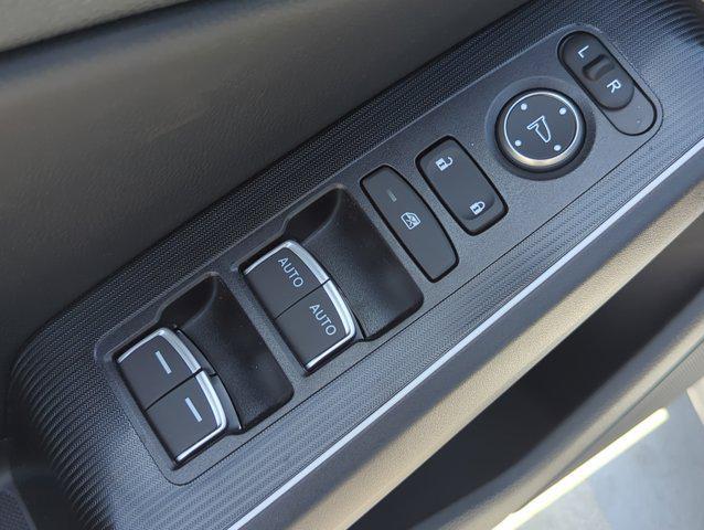new 2025 Honda Civic Hybrid car, priced at $33,555