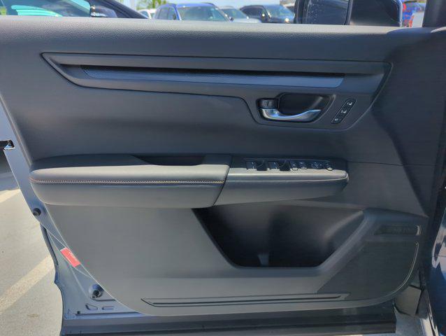 new 2025 Honda CR-V Hybrid car, priced at $39,045