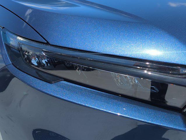 new 2025 Honda CR-V Hybrid car, priced at $39,045