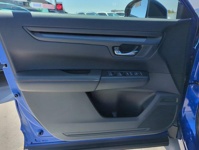 new 2025 Honda CR-V Hybrid car, priced at $38,000